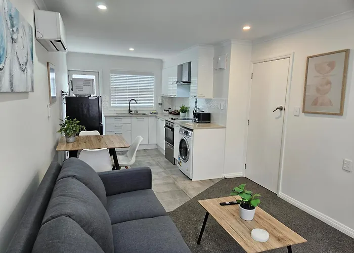 Redwood Apartment